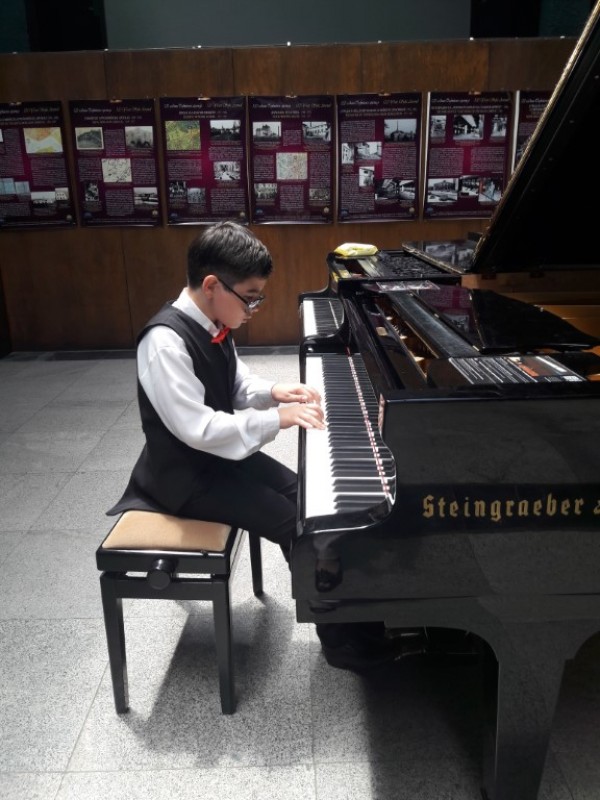 Виктор Владков за втори път грабна голямата награда на фондация “Енчо Керязов“