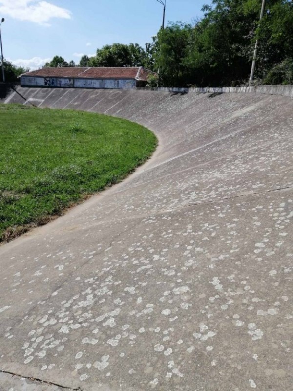 Ремонтни дейности текат на стадион “Севтополис“