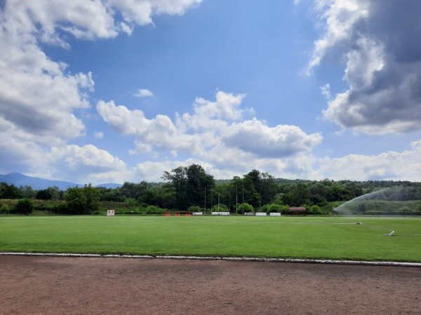 Ремонтни дейности текат на стадион “Севтополис“