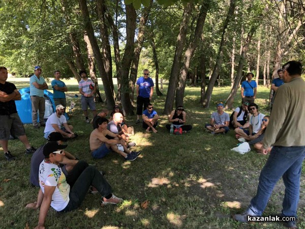 В първия ден от Държавното първенство Казанлък събра елита на парапланеризма