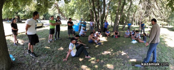 В първия ден от Държавното първенство Казанлък събра елита на парапланеризма