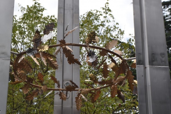 Градинката около монумента “Обединена Европа“ посрещна казанлъчани обновена