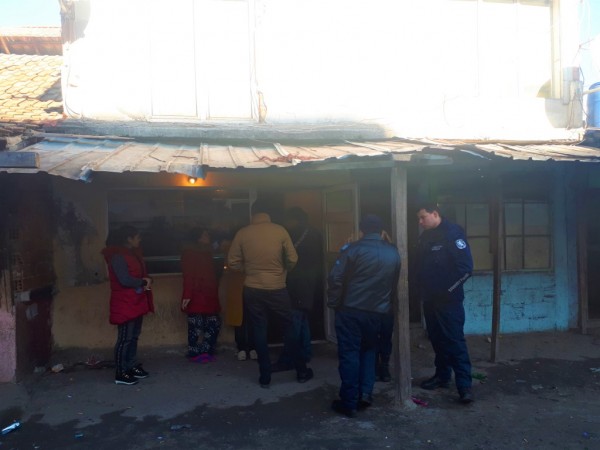 Премахване на незаконни търговски обекти в кв.“Кармен“