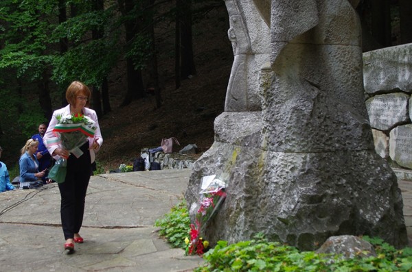 Казанлък тържествено отдаде почит към 152 г. от гибелта на Хаджи Димитър и неговата чета и 183 г. от рождението на Васил Левски