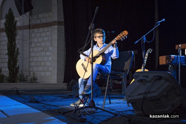 “Фондацията“ не остави публиката седнала