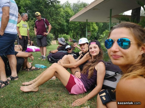 Ясен Савов грабна купата от националното по парапланеризъм в Казанлък