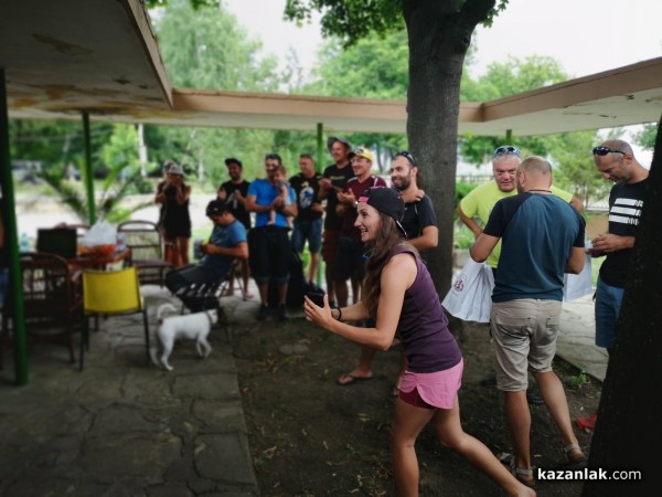 Ясен Савов грабна купата от националното по парапланеризъм в Казанлък