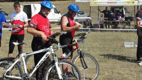 Казанлъчани отново станаха държавни първенци в колоориентирането