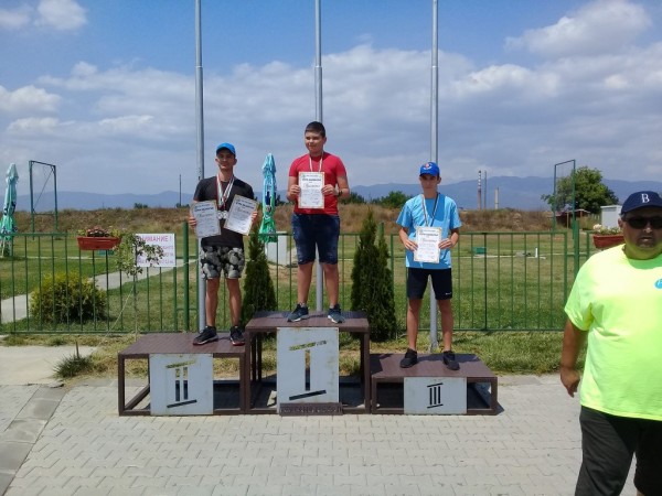 5 златни медала си отстреляха “Балиста“ в турнира за купа “Казанлък“