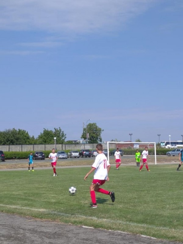 Розите с 5-та поредна победа на турнир в Несебър. Отиват на финал