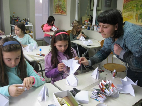 Художници разгадават тайния код на шевицата
