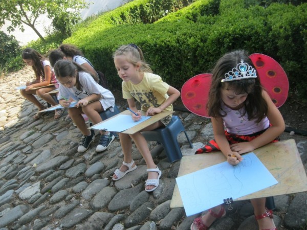 Художници разгадават тайния код на шевицата