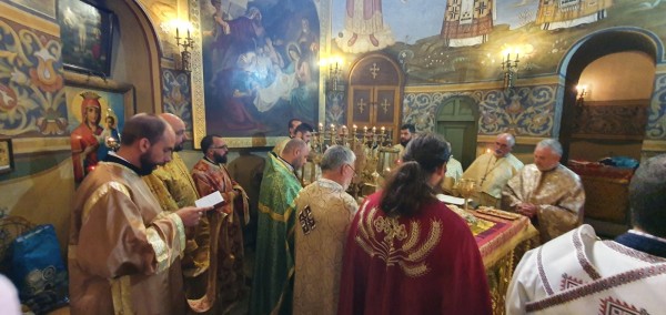 Храмовете в с. Ягода и гр. Мъглиж посрещат мощи на светци