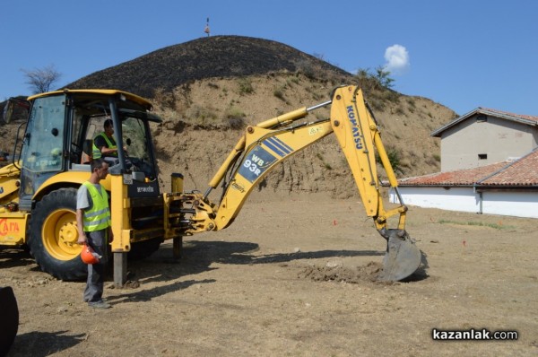 Ритуали “Първа копка“ за новата велоалея и съхраняване на могила “Оструша“ по проект “Светът на траките“