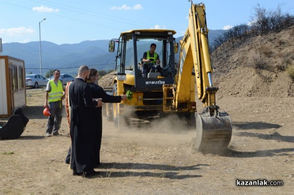 Ритуали “Първа копка“ за новата велоалея и съхраняване на могила “Оструша“ по проект “Светът на траките“