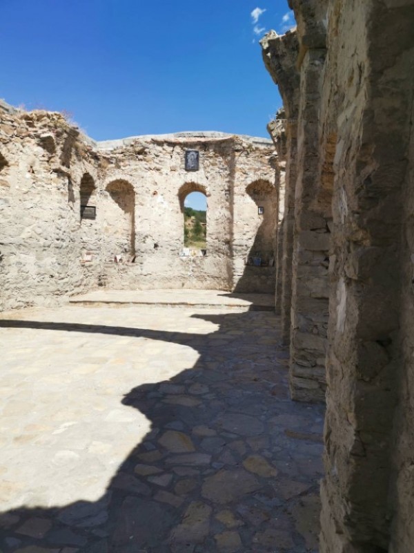 Митрополит Киприан ще служи в Потопената църква на яз. Жребчево