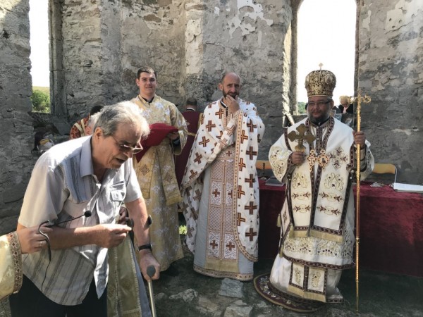 Митрополит Киприан ще служи в Потопената църква на яз. Жребчево