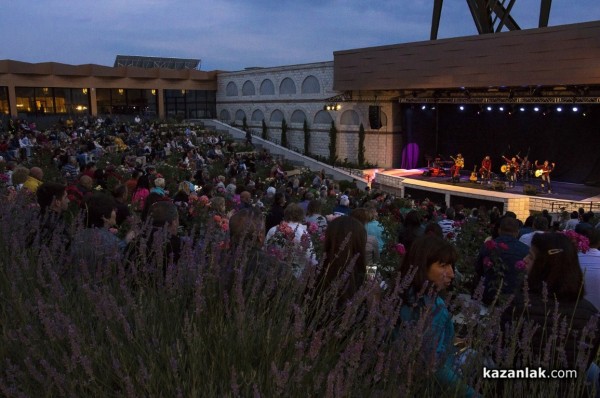 “Времето ще лети, а ние ще го следим“ в петък вечер в амфитеатър Дамасцена