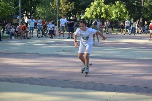 Над 100 деца и младежи показаха умения и бързина в състезание за ролери и тротинетки 