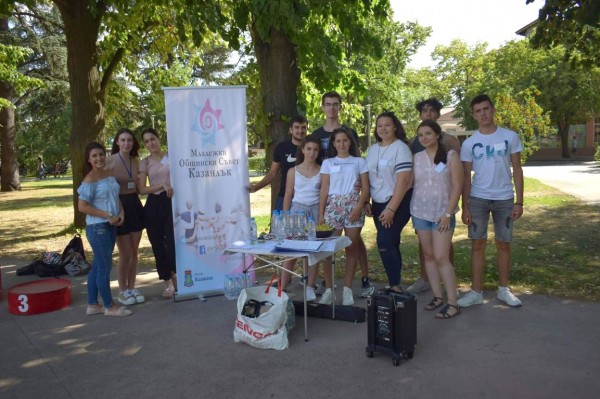 Над 100 деца и младежи показаха умения и бързина в състезание за ролери и тротинетки 