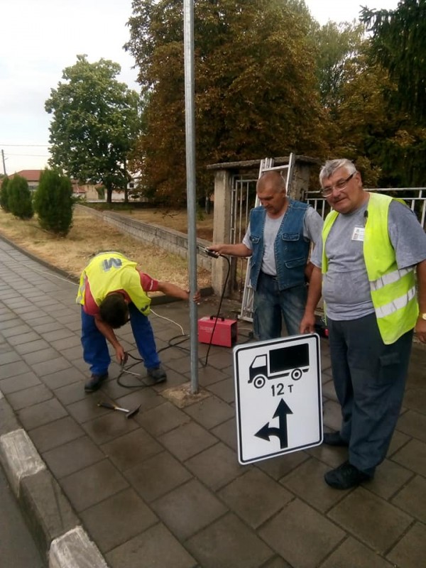 Ремонти кипят в китното селце Голямо Дряново
