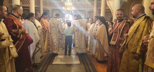 10-годишен бе подстриган за иподякон от митрополит Киприан в Казанлък на Голяма Богородица