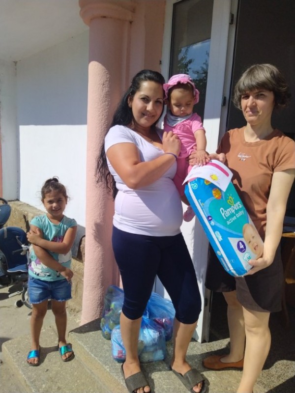 „Бъдеще за децата“ помага на семействата в нуджа да останат Заедно