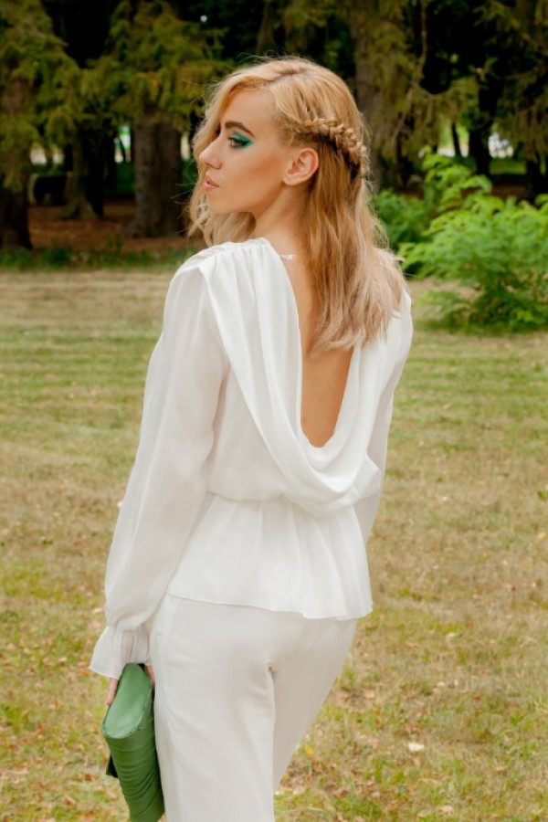 Младата дизайнерка Йоанна Шишкова представи своите модни аутфити