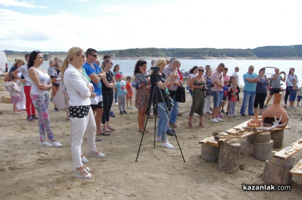 Птицеглавият кораб и тракийски войни бяха официално представени на яз. Копринка