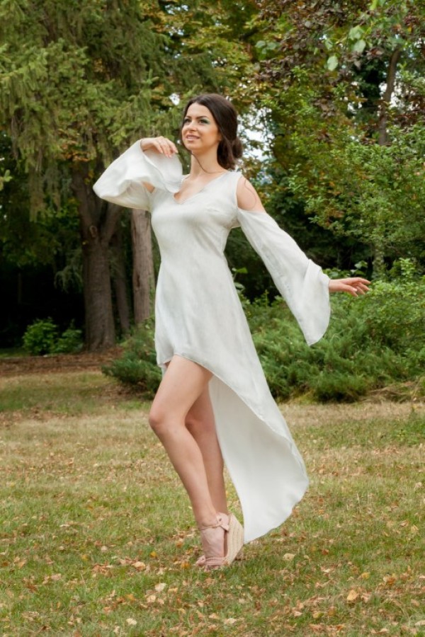 Младата дизайнерка Йоанна Шишкова представи своите модни аутфити