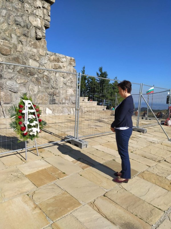 Поклон от Казанлък пред героите на Шипченската епопея