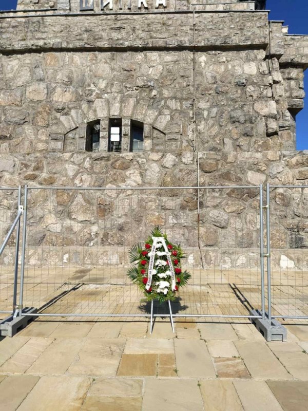 Поклон от Казанлък пред героите на Шипченската епопея