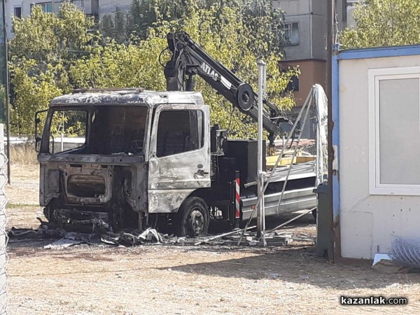 Новият паяк изгоря напълно тази нощ