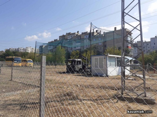 Новият паяк изгоря напълно тази нощ