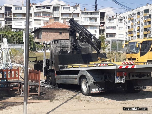 Новият паяк изгоря напълно тази нощ