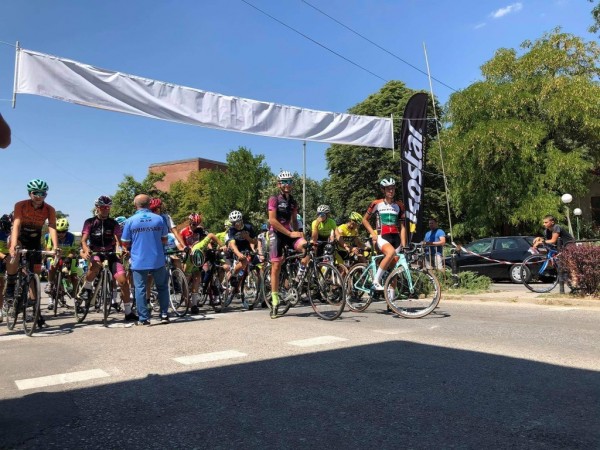 “Лястовиците“ отново изгряха на чело в колоездачно състезание 