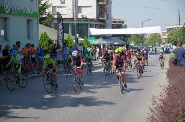 “Лястовиците“ отново изгряха на чело в колоездачно състезание 