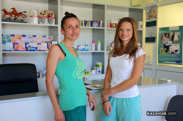 Две млади дами с една мисия - да помагат на животните