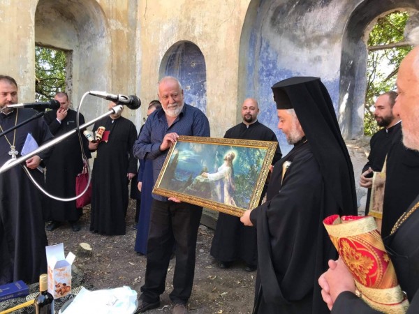 Митрополит Киприан отслужи празничен молебен в Потопената църква на с.Виден