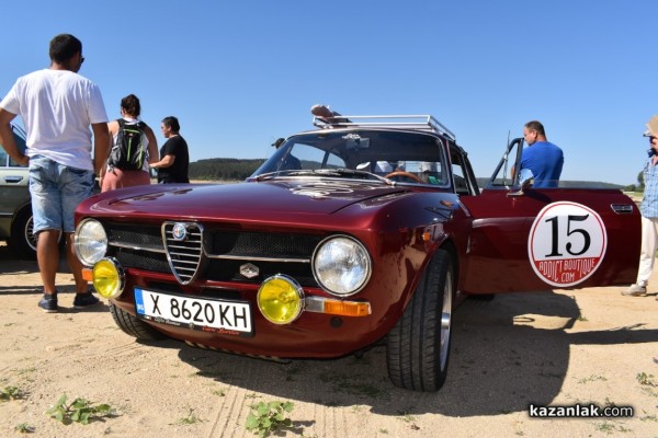 Ретро красавици събираха погледите на яз. Копринка днес