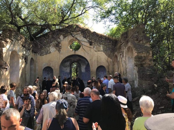 Митрополит Киприан отслужи празничен молебен в Потопената църква на с.Виден