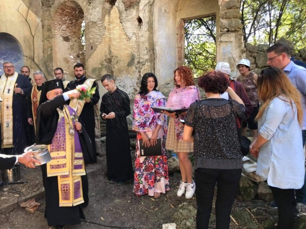 Митрополит Киприан отслужи празничен молебен в Потопената църква на с.Виден