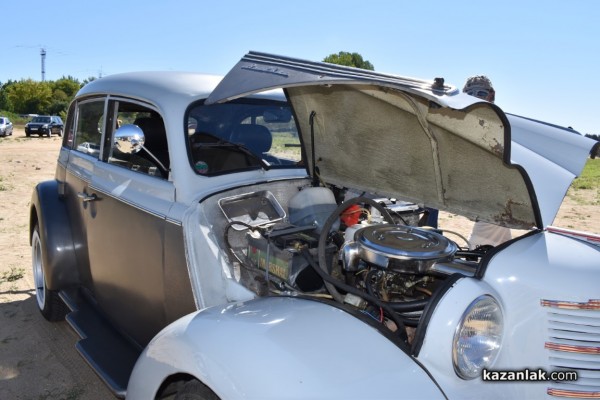 Ретро красавици събираха погледите на яз. Копринка днес