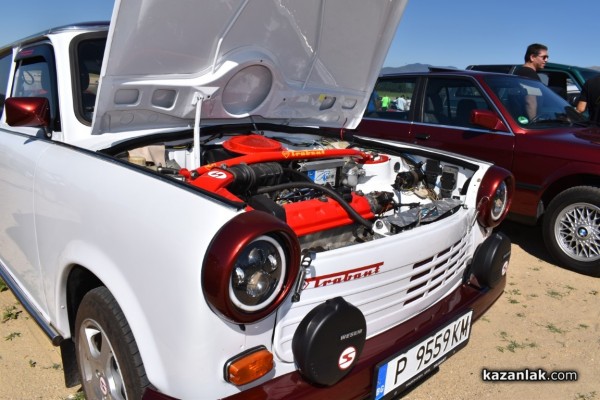 Ретро красавици събираха погледите на яз. Копринка днес