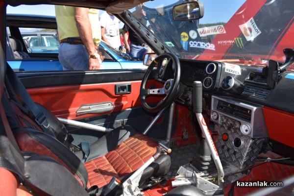 Ретро красавици събираха погледите на яз. Копринка днес