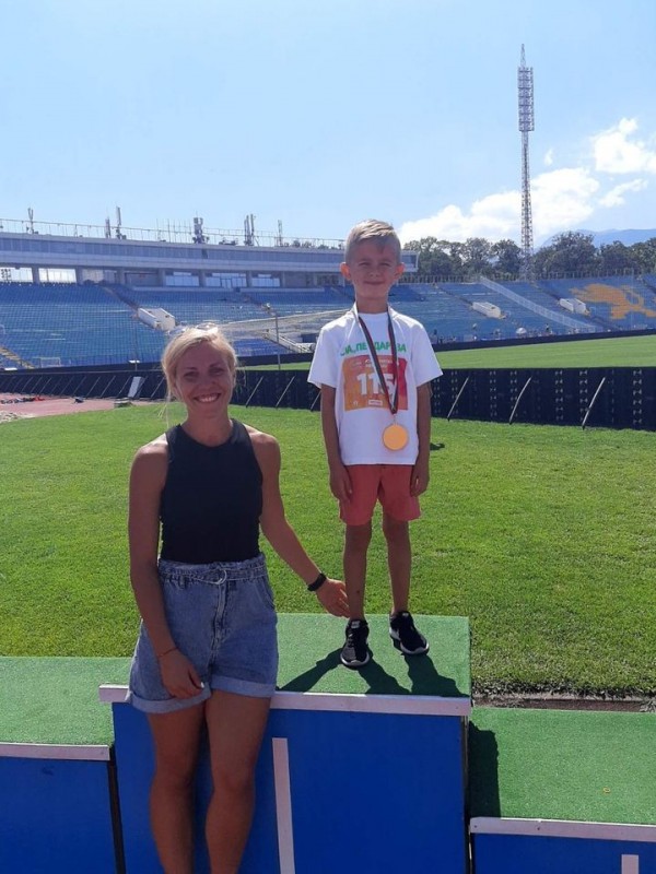 Казанлъшките лекоатлети отново сред най-добрите от над 400 спортисти