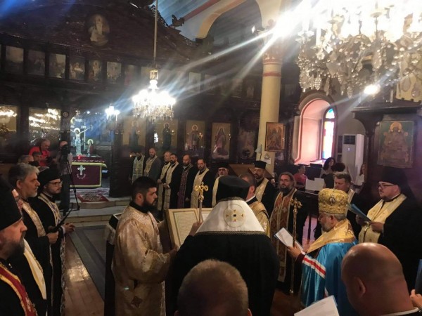 С празничен молебен митрополит Киприан отбеляза своя имен ден