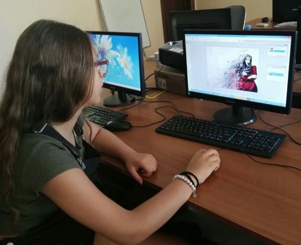 ИКТ Център стана на 7! Запишете се за Академията по програмиране и роботика 2020-2021