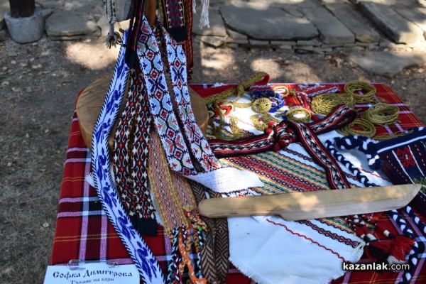 Дни на изкуствата и занаятите в Шипка. Майстори показват умения и сръчност