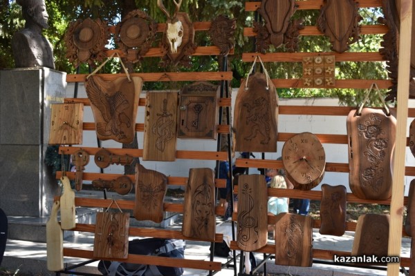 Дни на изкуствата и занаятите в Шипка. Майстори показват умения и сръчност